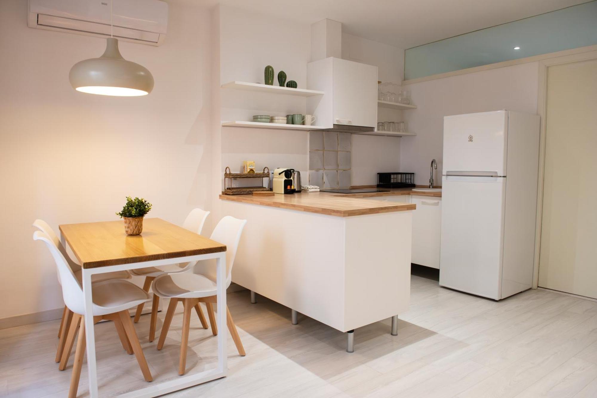 Elena Apartments Херона Екстериор снимка
